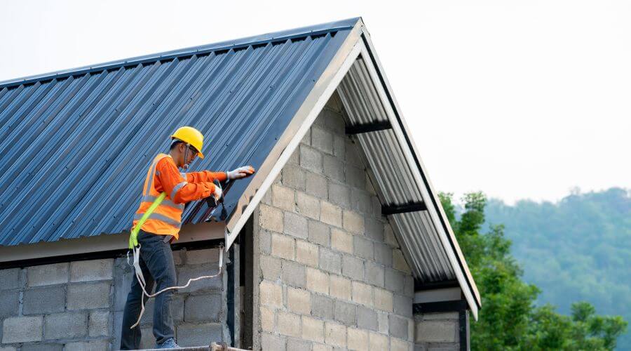 Expert Emergency Roof Repairs services in Jud, ND